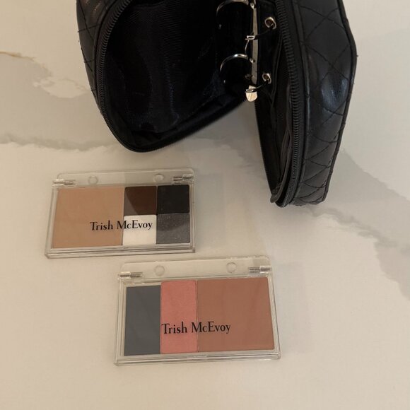 Trish McEvoy The Power Of Make Up Planner with Brush Set and Make Up - Picture 1 of 9